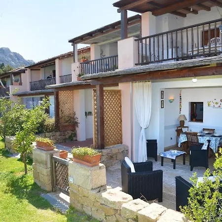Porto Cervo Suite Apartment דירה